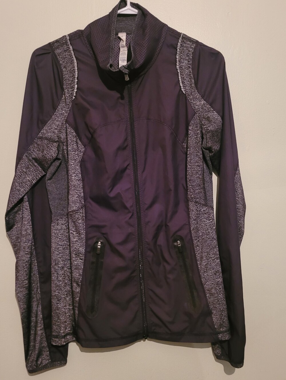 Lululemon Featherweight Jacket Size 6